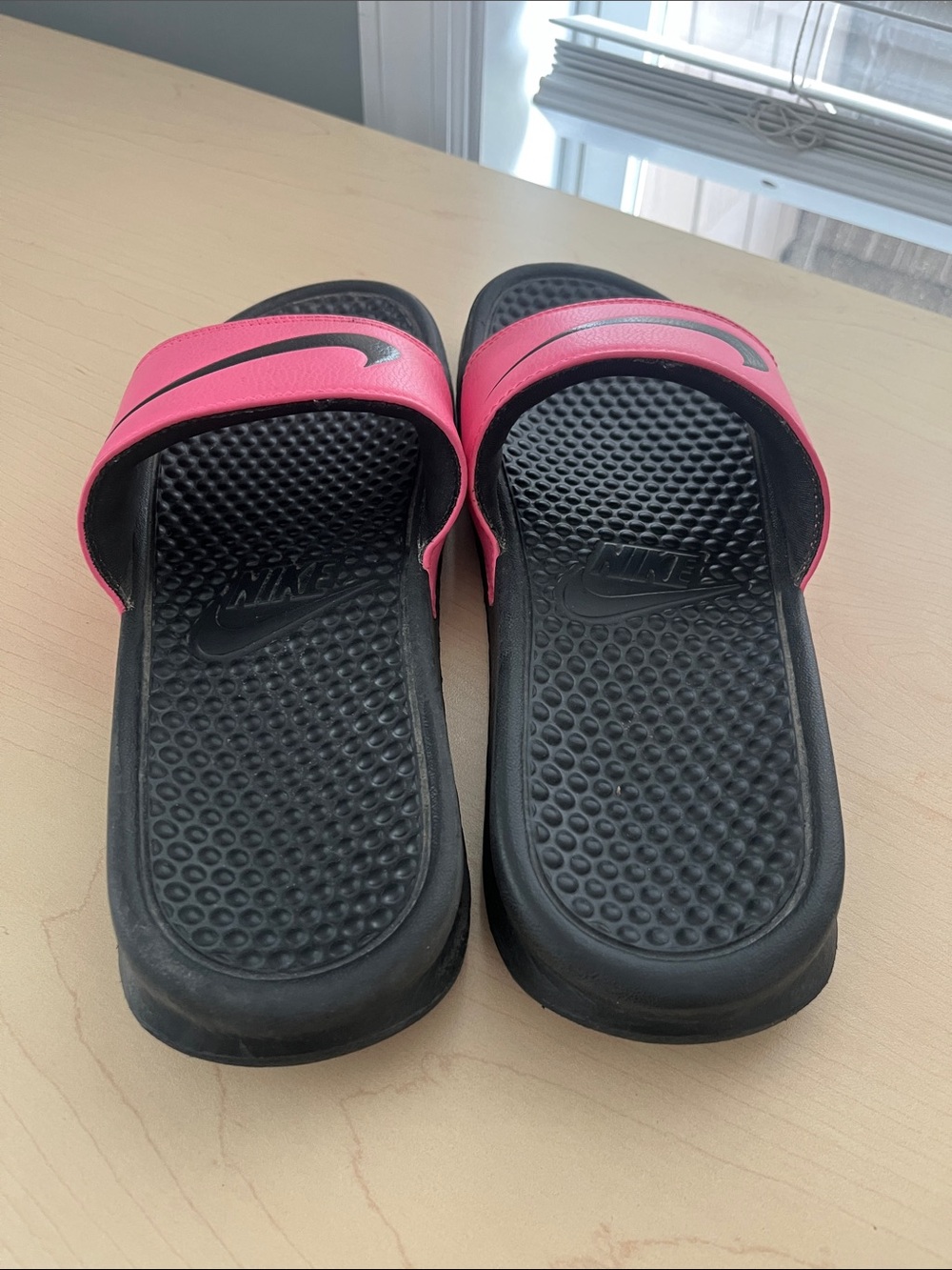 Nike Benassi JDI Slides • Pink • Women's 9 - Picture 2 of 9